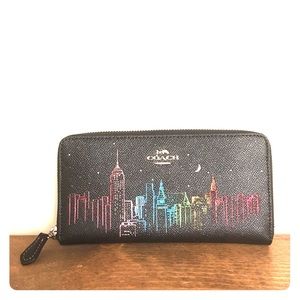 Coach city skyline limited edition Wallet NWT